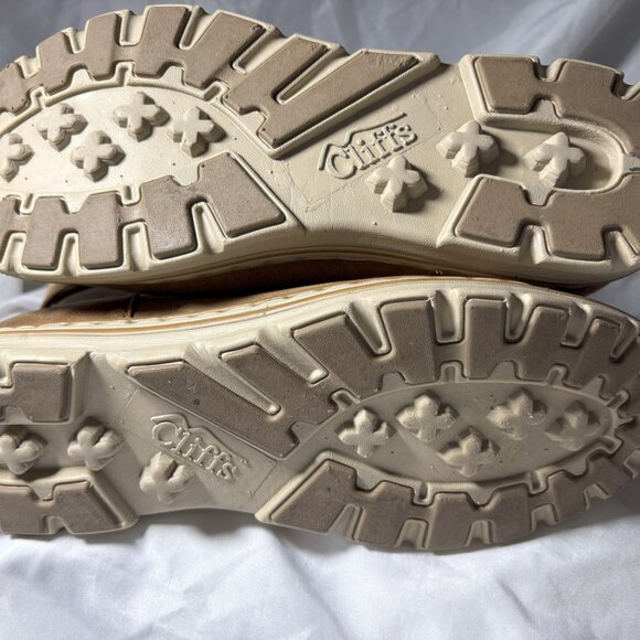 Women's Kelsey ankle bootie by Cliffs. Size 9 1/2 medium - Picture 8 of 8